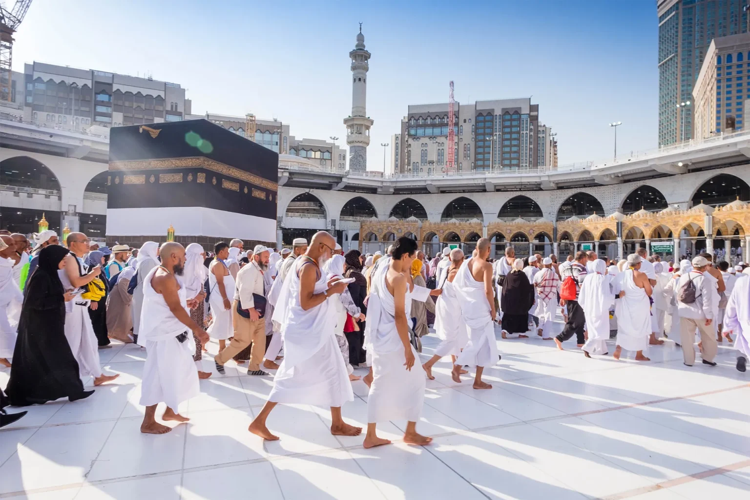 أفضل القروض البنكية للحج في الجزائر: حلول ميسّرة لتحقيق حلم العمر